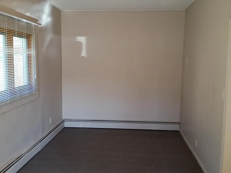 109 E Ash Ave — Photo 5