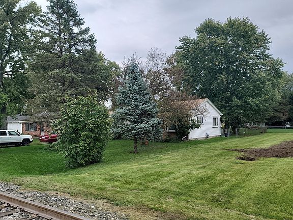 2nd image of 1013 Whiting St