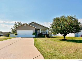 101 Highland Rd, Winfield, MO 63389