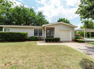 1502 Wootton Ave, Bridgeport, TX 76426