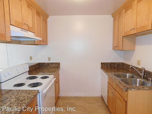 2nd image of 4222 Howard Ave APT E