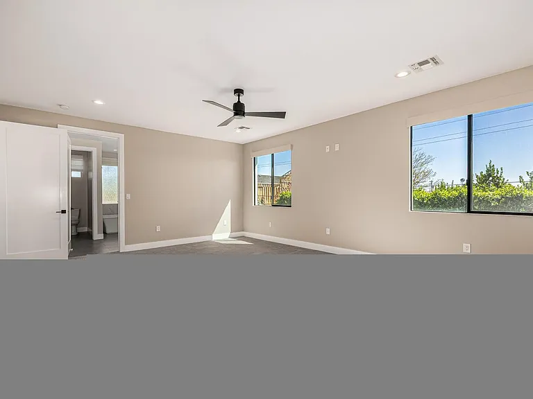 3821 E Devonshire Ave — Photo 78