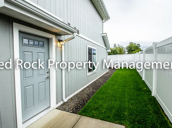 1412 N Michigan Ln, Greenacres, WA 99016