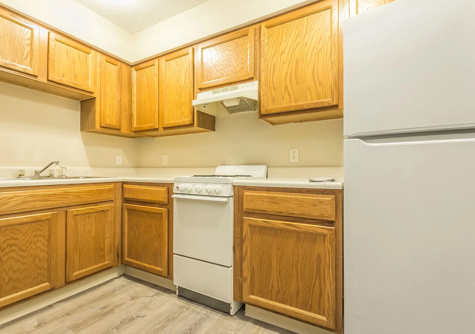 Perry Park Apartments — Photo 2