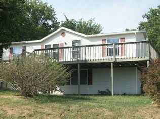 218 E Jefferson St, Oskaloosa, KS 66066