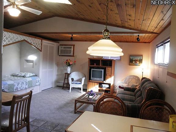 3rd image of 681 Mayfield Ct