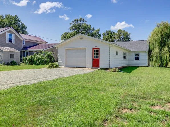 306 8th Ave, Albany, IL 61230