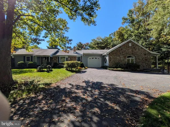 605 Pisgah Rd, Shermans Dale, PA 17090