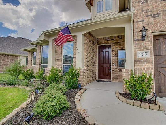 2nd image of 507 Sagebrush Ln