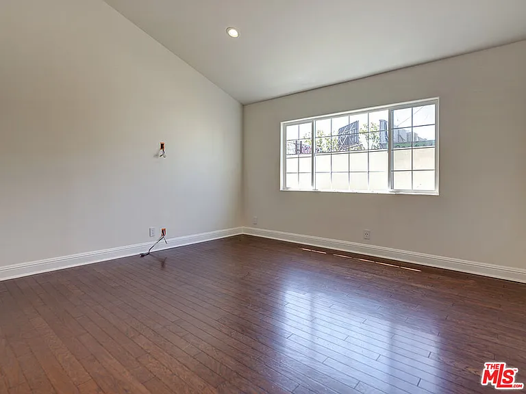 712 N Vista St — Photo 12