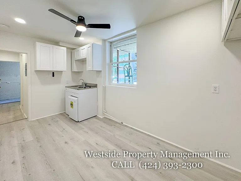 40 Sunset Ave #1/4 — Photo 5