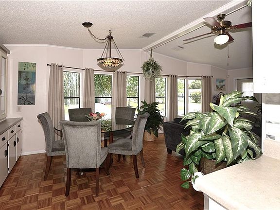 5th image of 238 Kiwi Dr