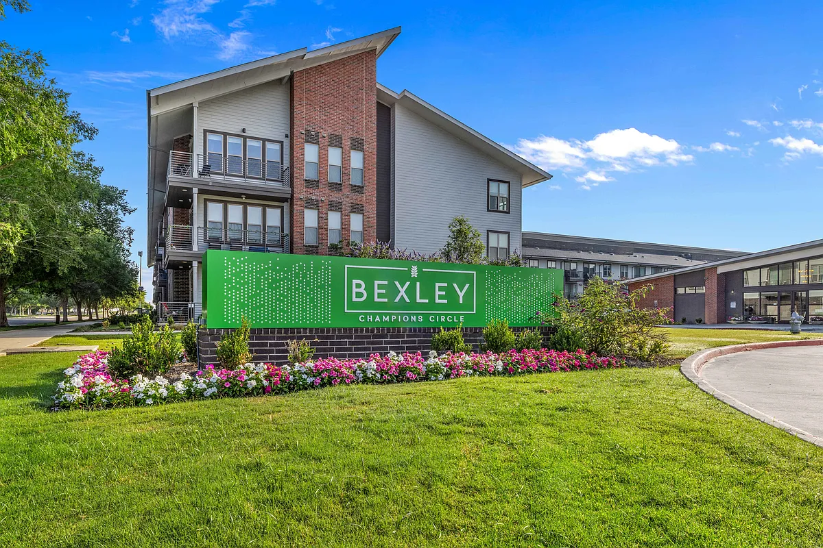 Welcome Home to Bexley Champions Circle! - Bexley Champions Circle