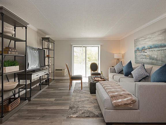 3rd image of 212 Kennedy Dr #250-407