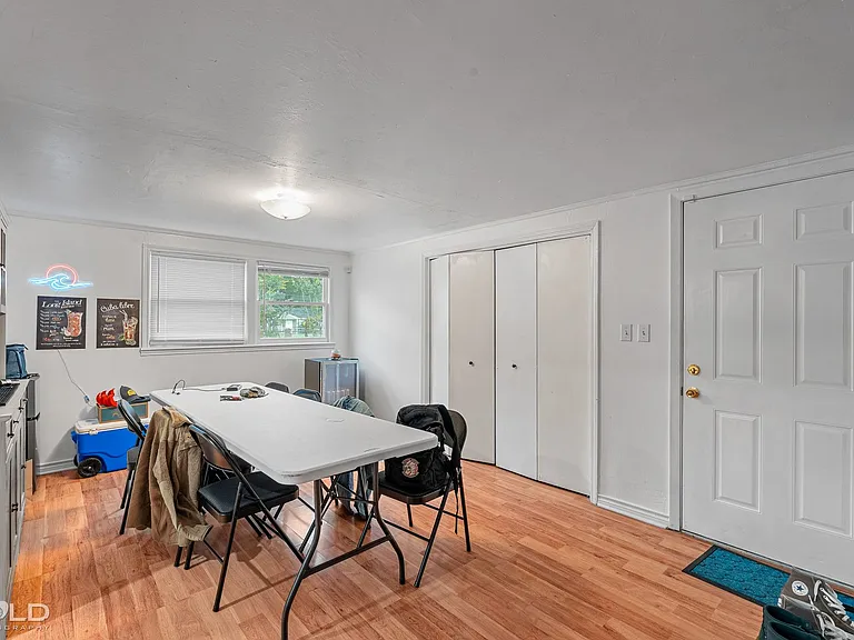 4056 Beech St — Photo 18