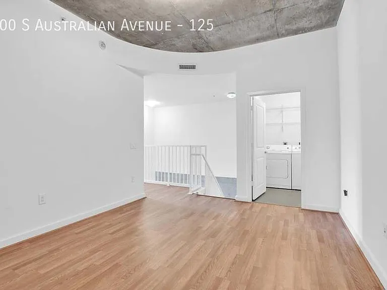 300 S Australian Ave #125 — Photo 4