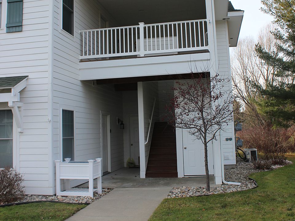 1st image of 9579 Summerhouse Dr #2