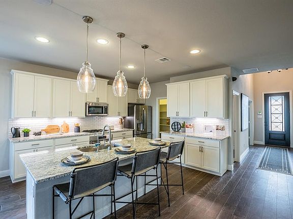 3rd image of 6505 Farndon Dr