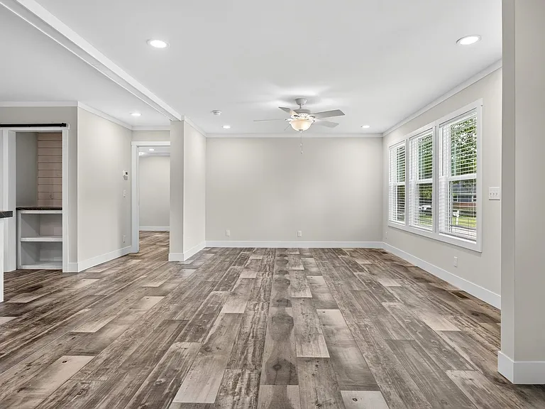 6683 Gary Ln — Photo 9