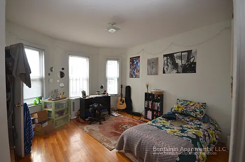 530 Cambridge St #4 Photo 1