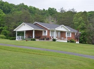 1277 Crooked Creek Rd, Irvine, KY 40336