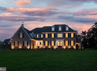 32 Oakland Rd, West Chester, PA 19382