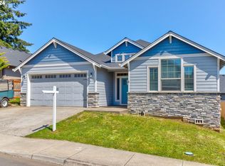 1095 E 1st Ave, Estacada, OR 97023