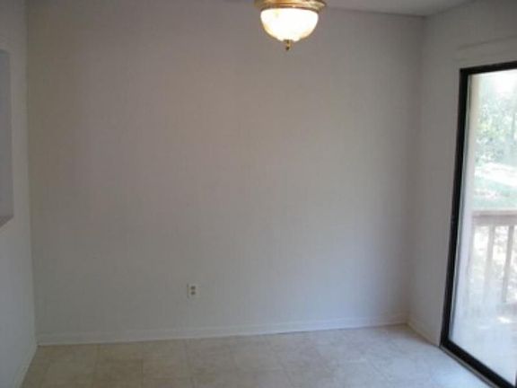 3rd image of 394 Marion Dr