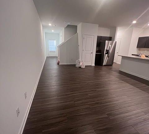 2nd image of 1427 Ben Park Way