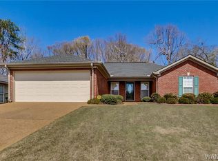 2110 Cross Creek Dr, Tuscaloosa, AL 35404