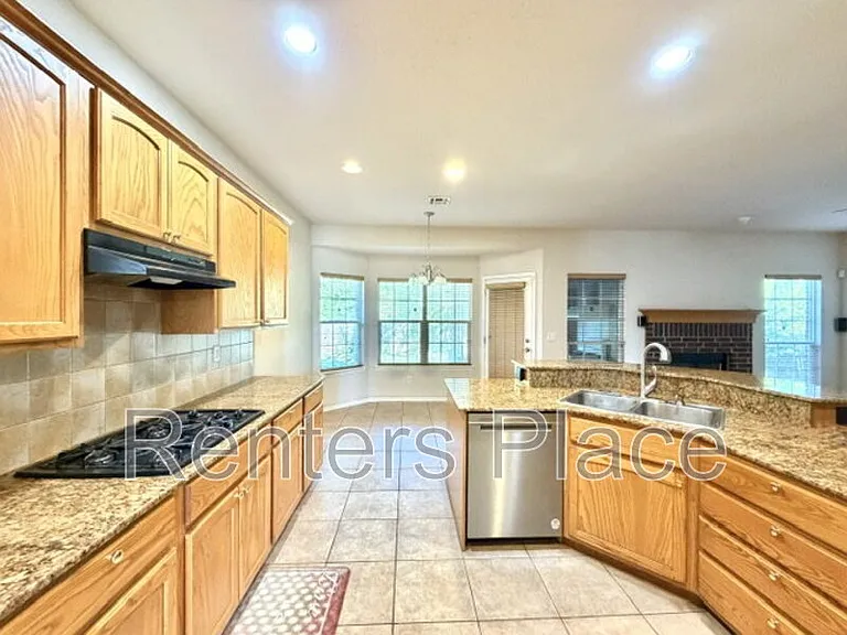 1012 S Desert Palm Ave — Photo 7