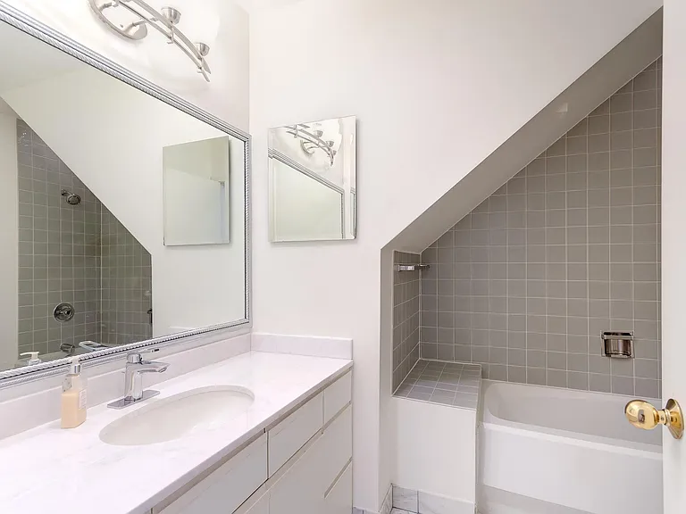 475 Arsenal St #N — Photo 13