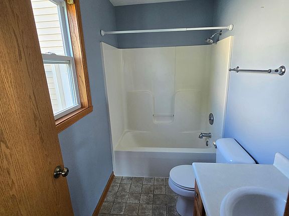 5th image of 5853 Dusty Ln