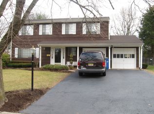 27 King Rd, Somerset, NJ 08873