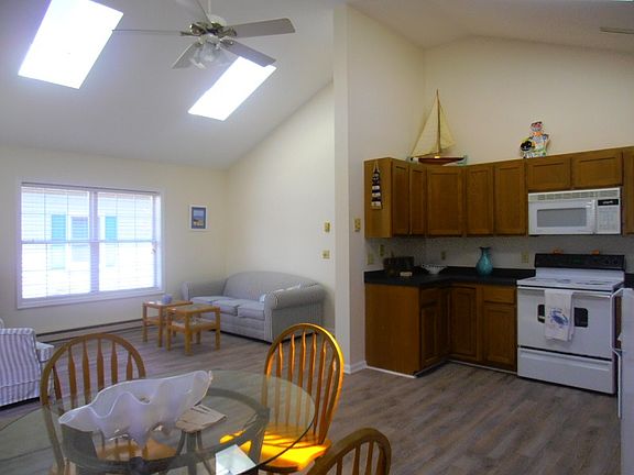 3rd image of 20959 Ann Ave