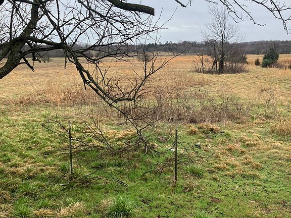 3rd image of 1892 Unlan Rd