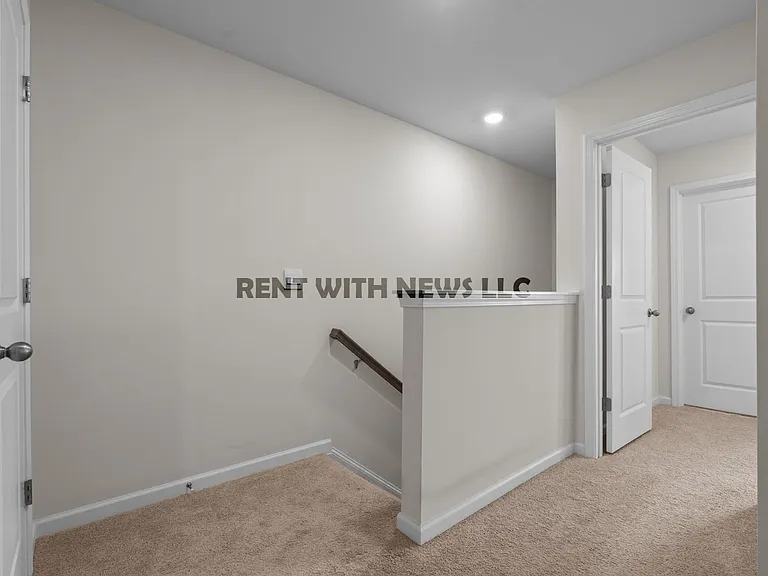111 Starlight St — Photo 17