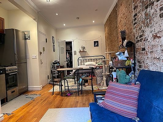 2nd image of 414 E 78th St APT 2C