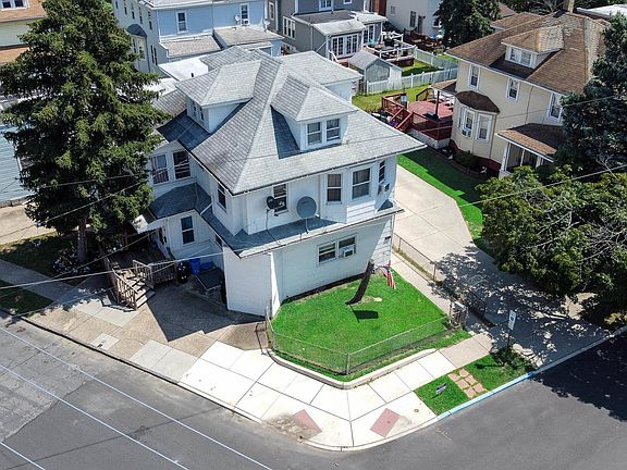 5th image of 901 Bergen St