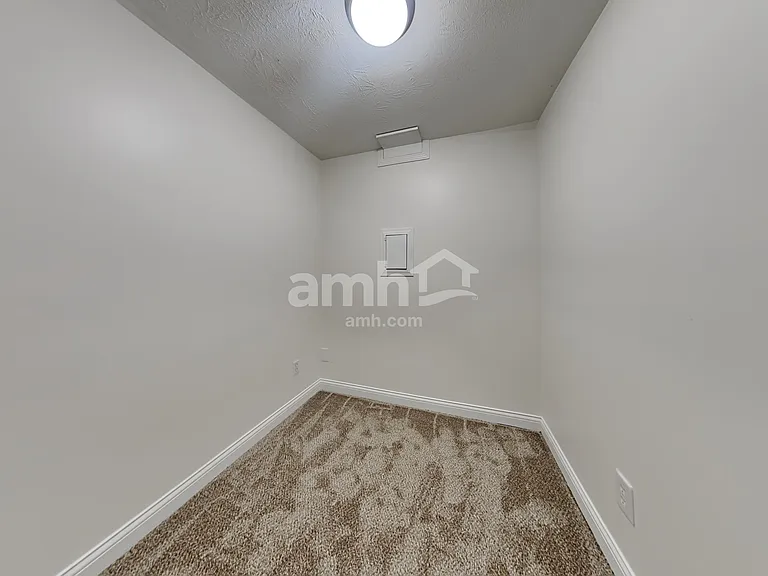 10323 Savannah Ct — Photo 20