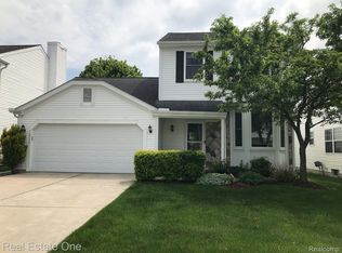 38233 Palmateer Rd, Westland, MI 48186