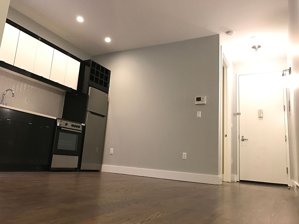 1st image of 162 Woodruff Ave #2FF