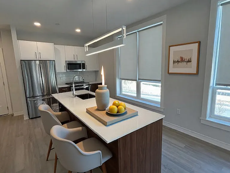 Residences at Sharon Gallery — Photo 12