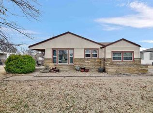 939 W 30th St S, Wichita, KS 67217