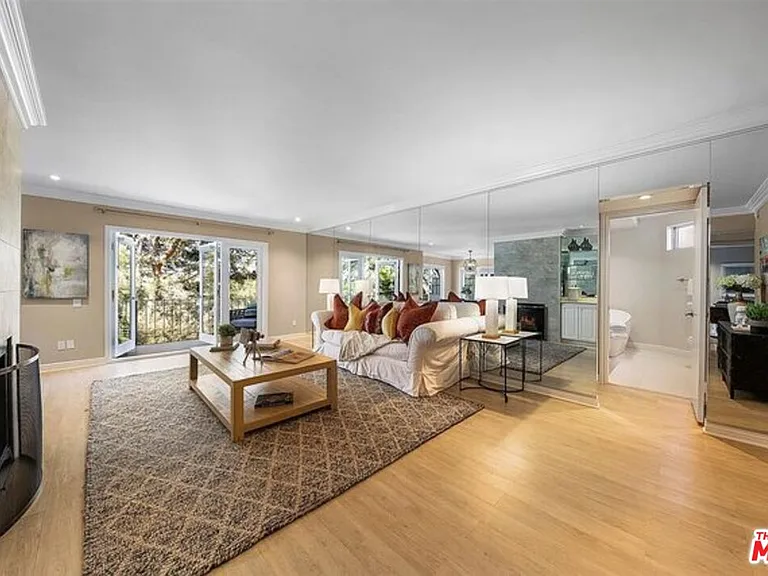2345 Roscomare Rd #201 — Photo 1