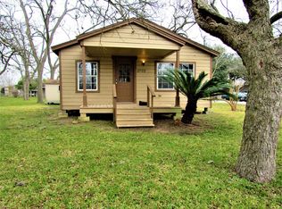 2702 N Fulton St, Wharton, TX 77488