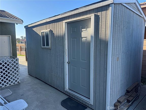 4th image of 16272 Emma Ln