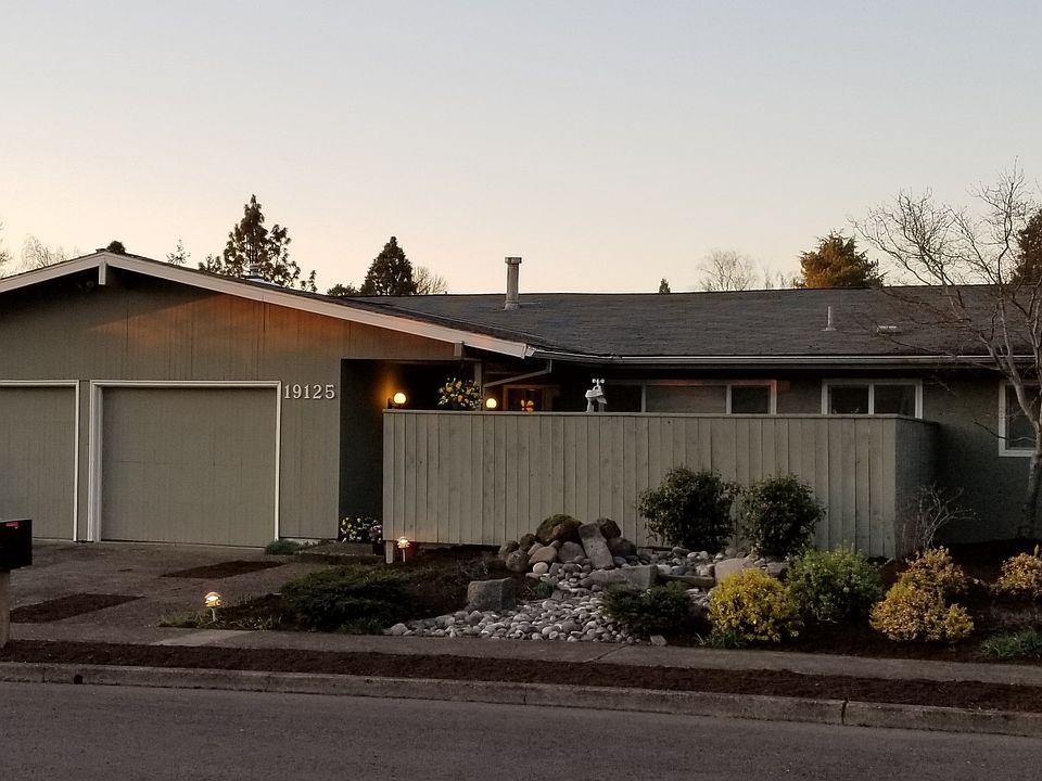 Front yard 
