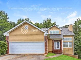 365 Georgian Hills Dr, Lawrenceville, GA 30045