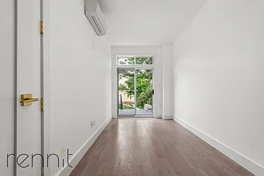 Rented by Rennit Inc.